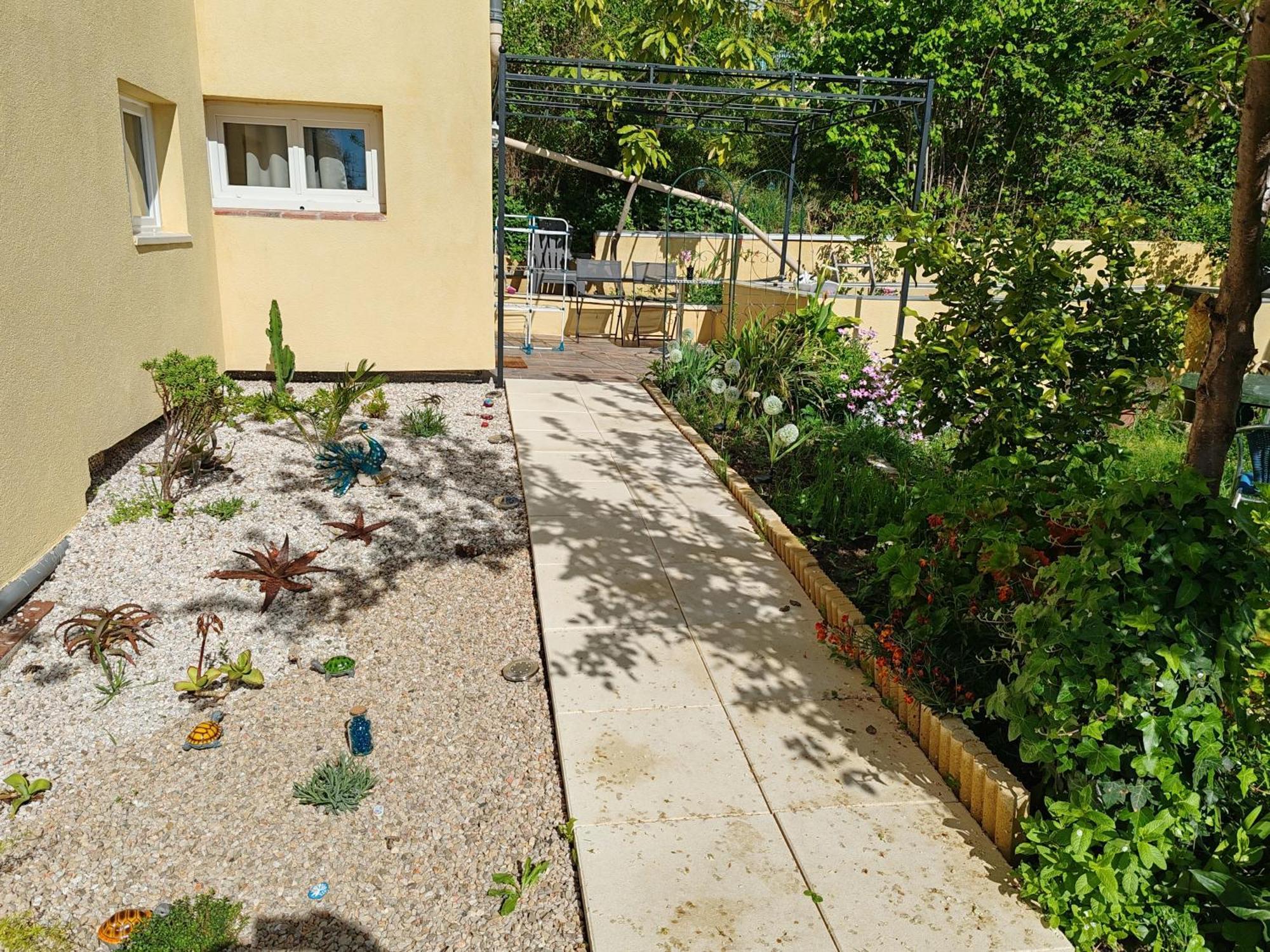 Appartement Aurore En Rez De Jardin Avec Parking Gratuit Vence Exterior foto